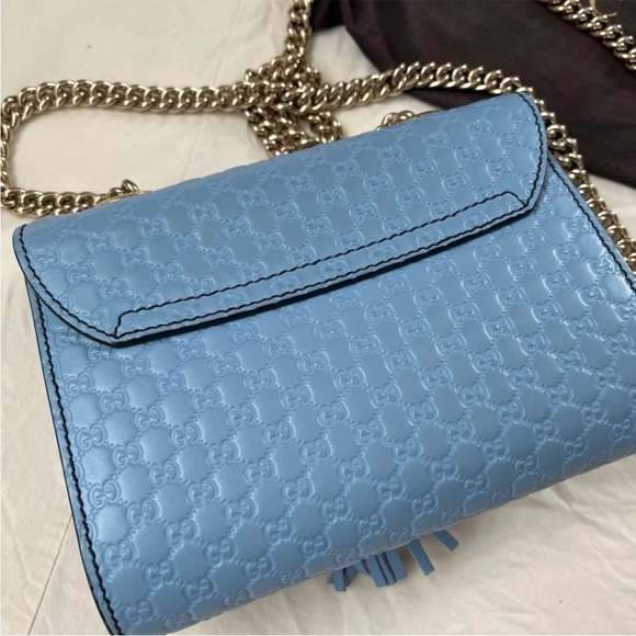 Gucci Light Blue Shoulder Bag with Gold Chain - Picture 5 of 7